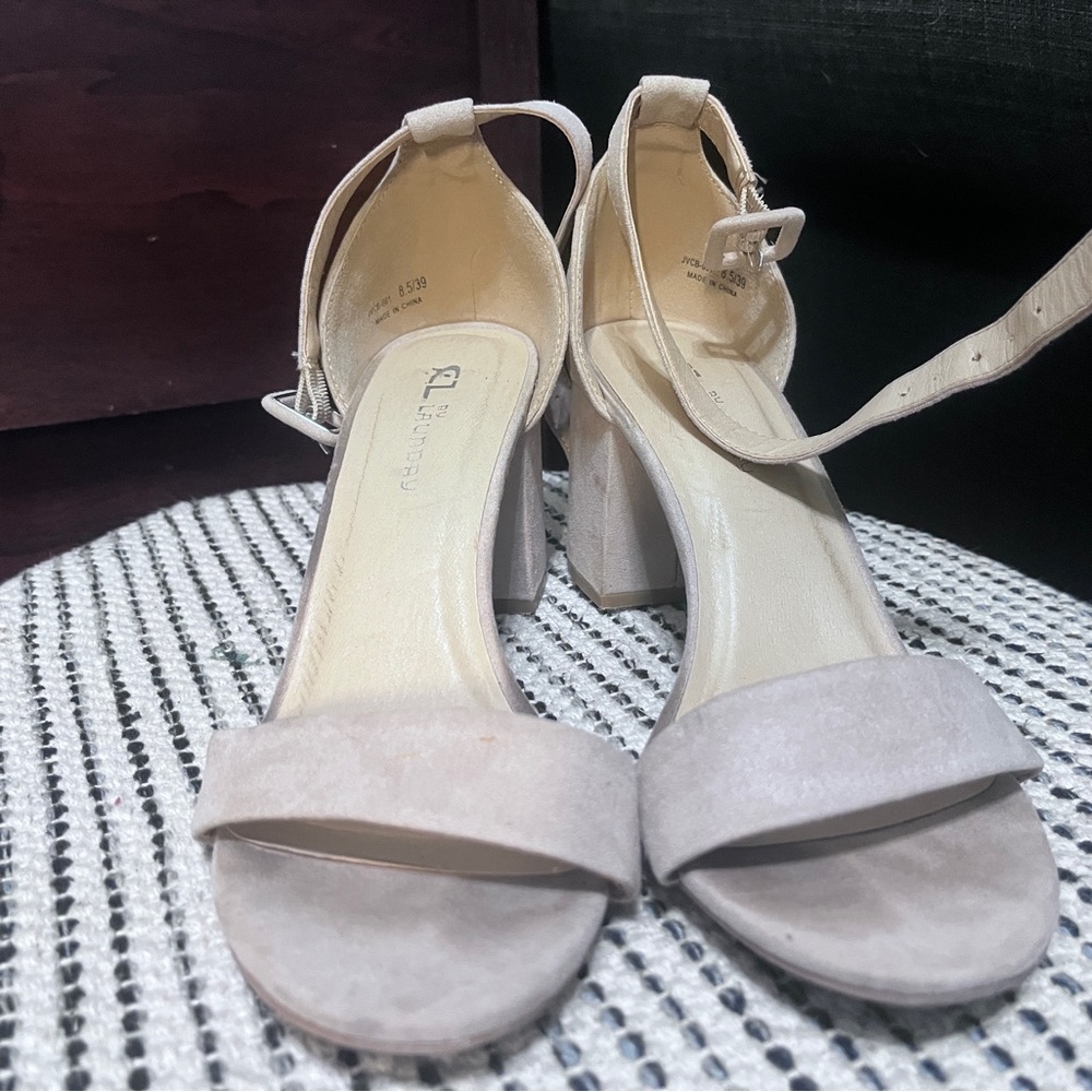 nude Heel